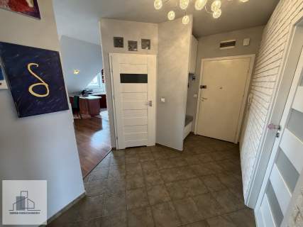 3 pokoje, duzy salon, balkon dodatkowe poddasze osiedle strzeżone