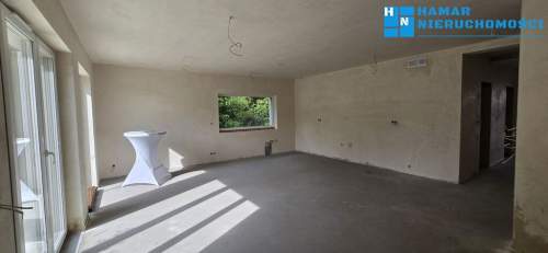 Dom 156 m z ogrodem, garażem i 4 sypialniami