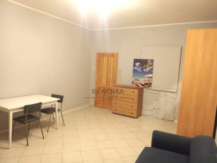 2 pokoje 80m2 z balkonem w kamienicy.