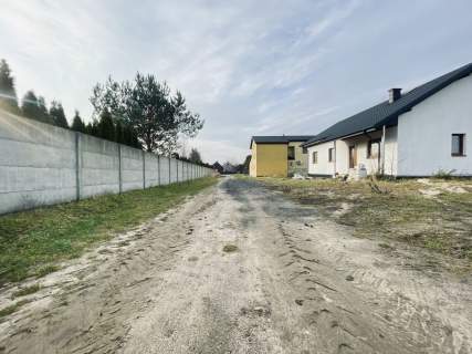Prąd, woda, kanalizacja Droga utwardzona