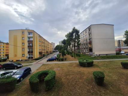 2 POKOJE 46 m BALKON 1 PIĘTRO