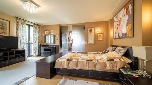 ZADBANY,WYSOKI STANDARD DOM OK 230 M2