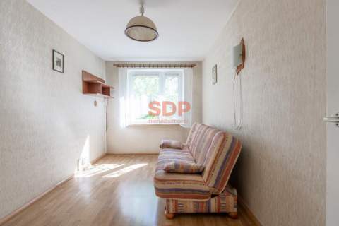 4 pokoje w rozkładzie budynek z windą