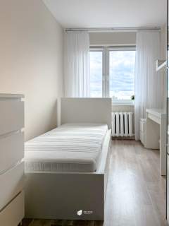 PIĄTKOWSKA 3POK USTAWNE ŁADNE BALKON WINDA CISZA
