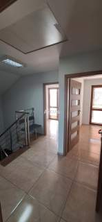 lokal biurowy z parkingiem