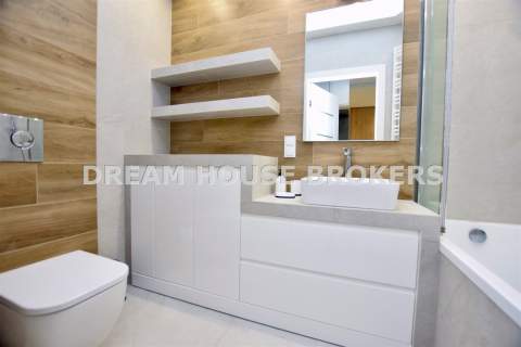 Atrakcyjny apartament na wynajem SkyRes 10 p.