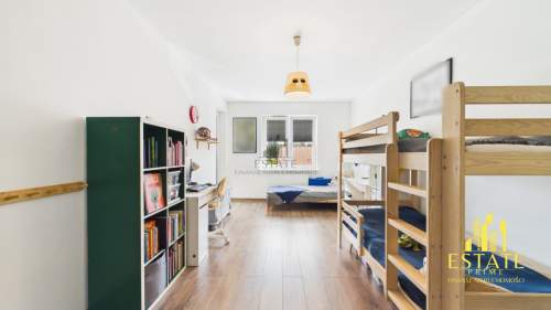 Na sprzedaż 2 pokoje, 58 m2, 1 piętro