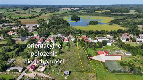 Dom położony na dużej działce - Wierzchowo