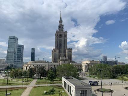 Lokal po remoncie z widokiem na centrum Warszawy