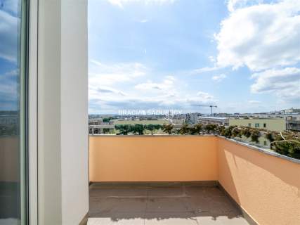 M 50M2 / 3 POKOJE / BALKON / GARAŻ / ZIELONO