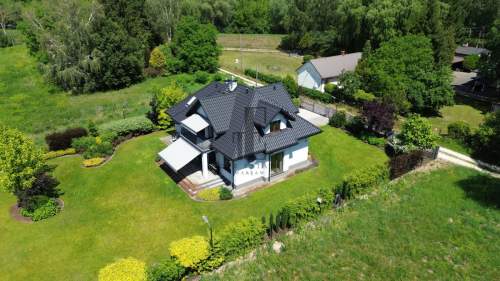 Dom wolnostojący 186 m2 na dużej działce 1603 m2