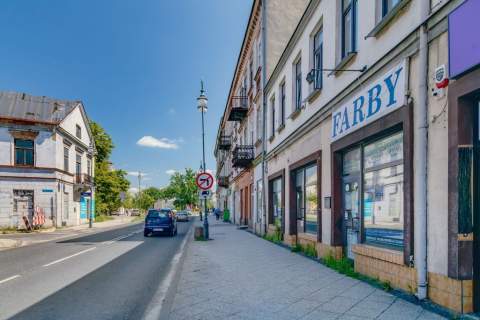 Lokal usługowo/handlowo/biurowy w centrum miasta