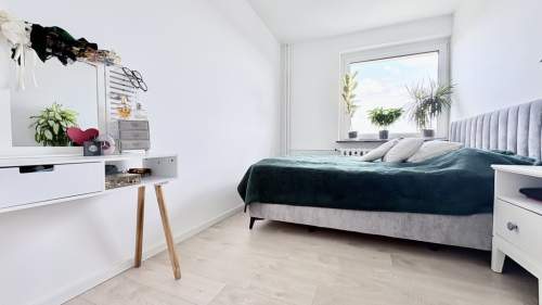 2 pokoje po remoncie Balkon Piwnica I Santocka