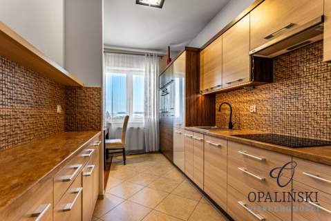 Przytulne Balkon Ostatnie piątro Zadbane