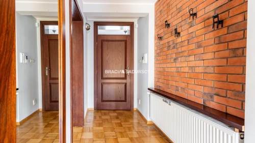 Zadbany dom wolnostojący ul. Wybickiego.