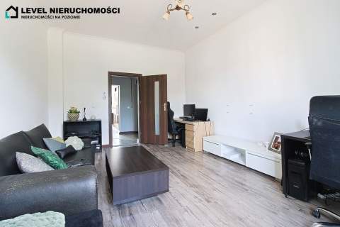 Duże mieszkanie trzypokojowe