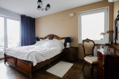 4 pok apartament na ost piętrze z tarasem 160 mkw