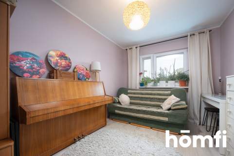 4 pokoje, oddzielna kuchnia, balkon, piwnica