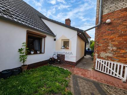 Dom po remontach z dużą stodołą