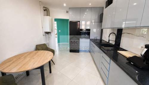 Mieszkanie 98,5 m2 3/4 pokoje Balkon 2 piwnice 