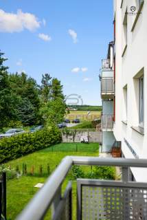 Duży balkon Przestrzeń Kom. lok. Msc. w hali
