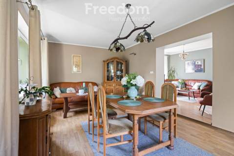 Dom 156m2 Dwa mieszkania Skowarcz