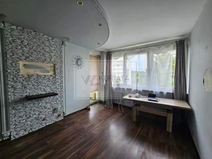 Drugie piętro 2 pokoje z balkonem