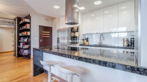 Penthouse / taras 120 m2 / 4 miejsca postojowe
