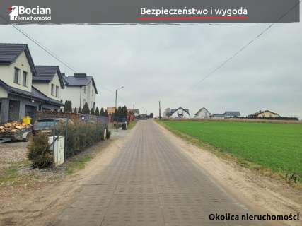 Słoneczna działka budowlana z mediami- Pępowo