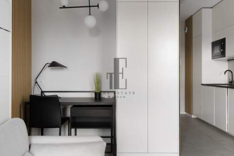 Apartamentowiec Widok na Centrum Metro 2min.