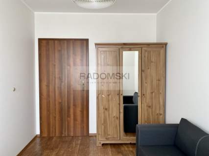 Trzypokojowe mieszkanie w Redłowie, Invest Komfort
