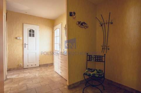3 pokoje, duża loggia i 2 komórki Kozanów