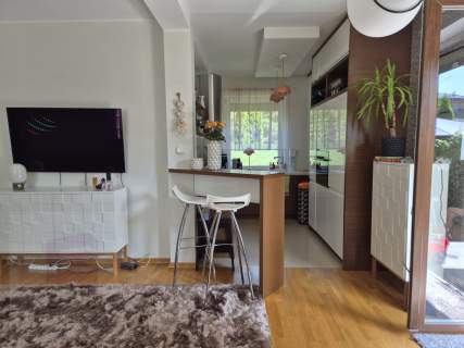 Luksusowy apartament z pieknym ogrodem