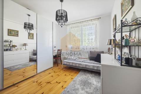 Garaż na 2 samochody 250m2 domu zielona okolic