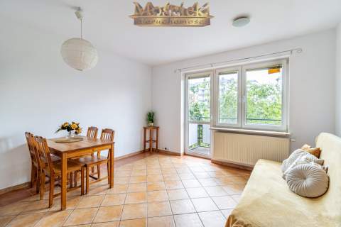 Bemowo dwa pokoje 40 m2 piętro 1/2 garaż podziemny