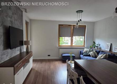 Mokotów, Obrzeżna, 59 m2, 2 pokoje, 2011 r.