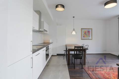 Atrakcyjne-Myśliwska/2-pok/garaż/balkon