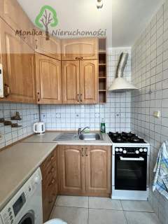 Kawalerka z balonem, piwnicą, winda