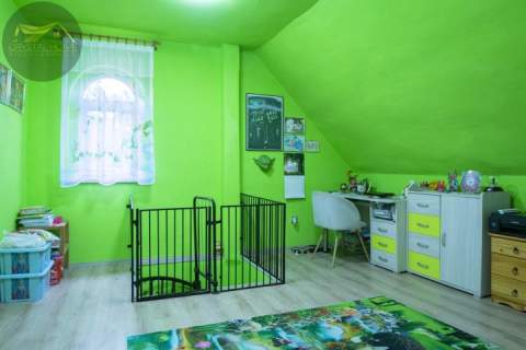 Pół bliźniaka z dużym ogrodem