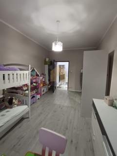 3 pokoje-79,80-3 piętro-balkon- po remoncie