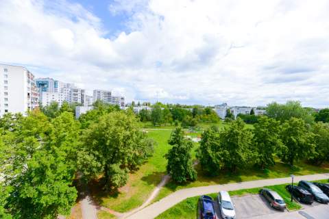 2 pokoje 3 minuty od Metra i z widokiem na Park