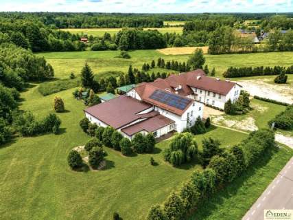 Sprzedam budynek o pow. użyt. 1200m2 na działce ok.2,5 Ha pod...