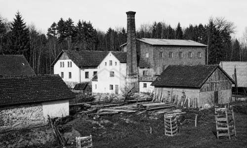HISTORYCZNY DOM Z POTENCJAŁEM NA WARMII 2ha
