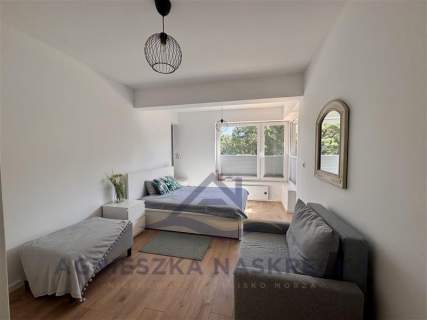 APARTAMENT Z TARASEM I PIĘTRO 