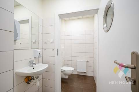 45m2, lokal z witryną, ul. Armii Krajowej