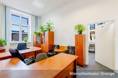Budynek biurowy w ścisłym centrum miasta