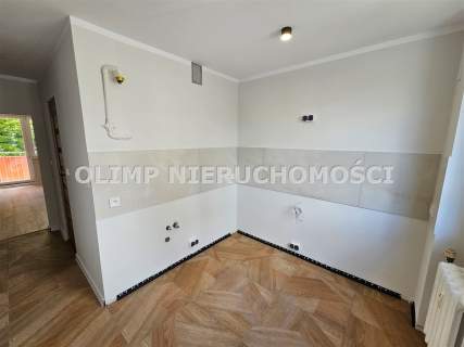 Zabrzańska, 3 pokoje po remoncie