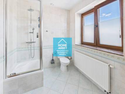 Obiekt komercyjny 437 m na działce 2226 m2
