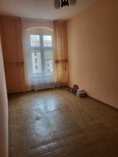 Mieszkanie3 pokoje/2 piętro//balkon