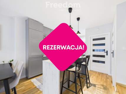 Trzykondygnacyjny bliźniak o wysokim standardzie